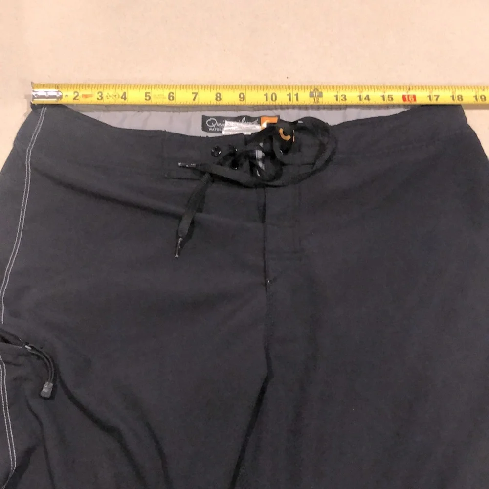 QUIKSILVER WATERMAN COLLECTION BOARD SHORTS BLACK SIZE 36 XL